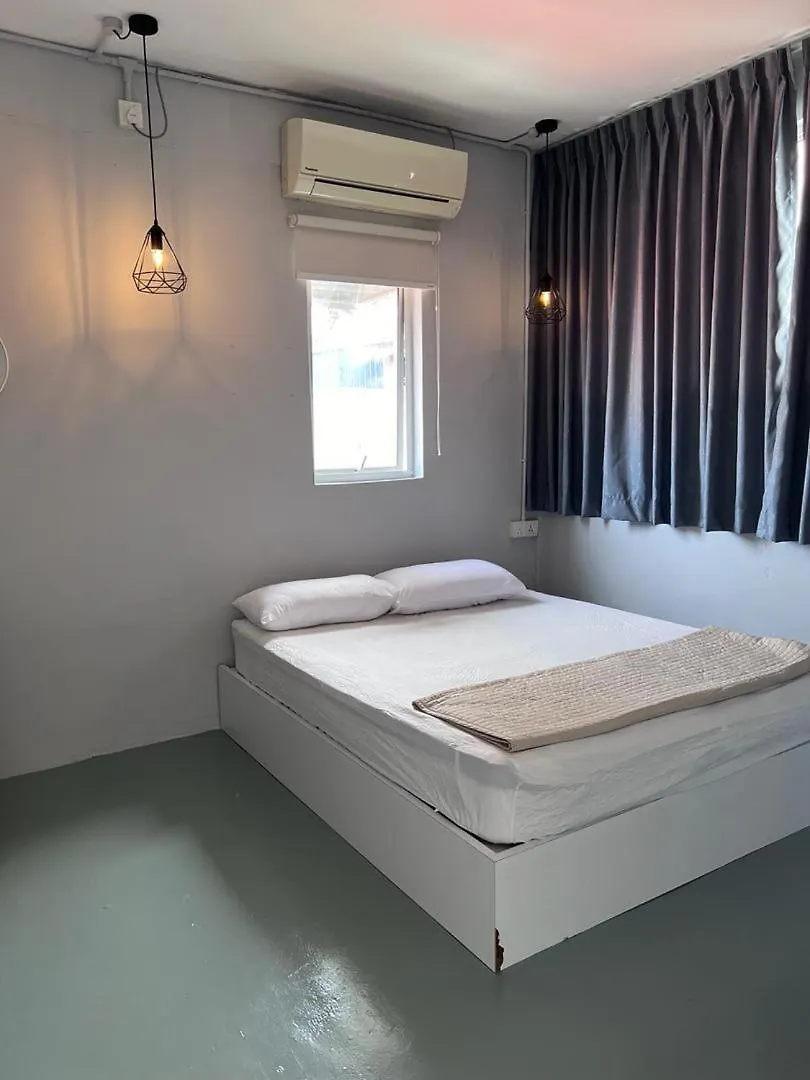 Sunshine House Hotel George Town 0*,  Malásia