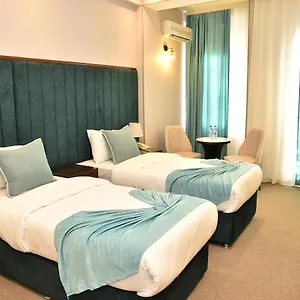 karat-boutique.aboutbakuhotels.com/